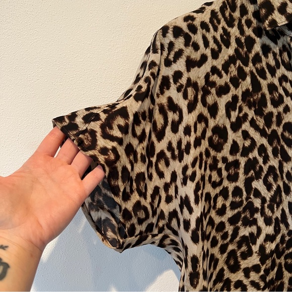 Rag and Bone Saunders Silk Leopard Print Button Front Batwing Sleeve Blouse - Picture 4 of 10